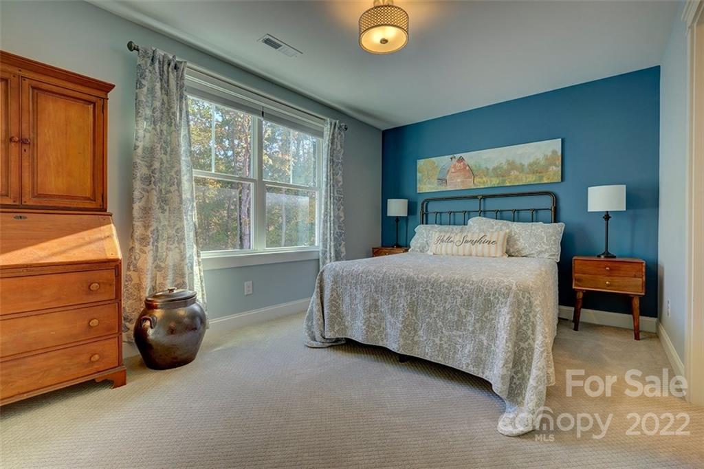 Lake Crest - Residential