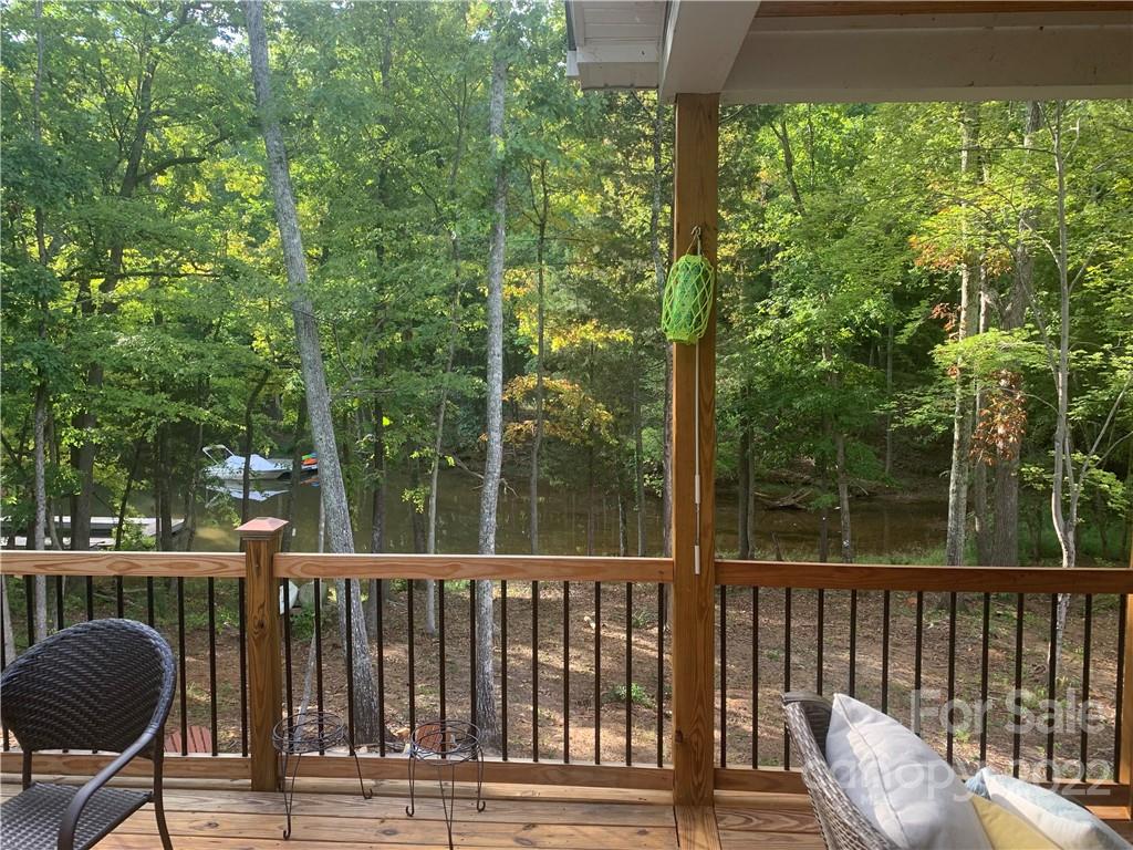 Lake Crest - Residential