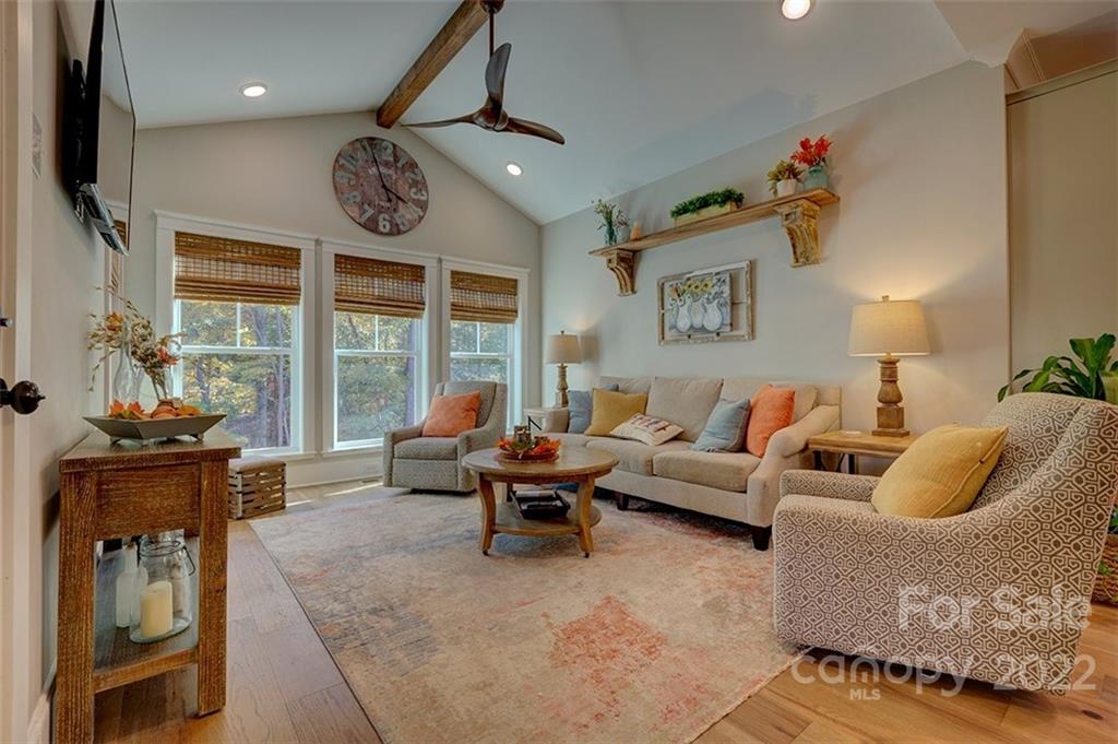 Lake Crest - Residential