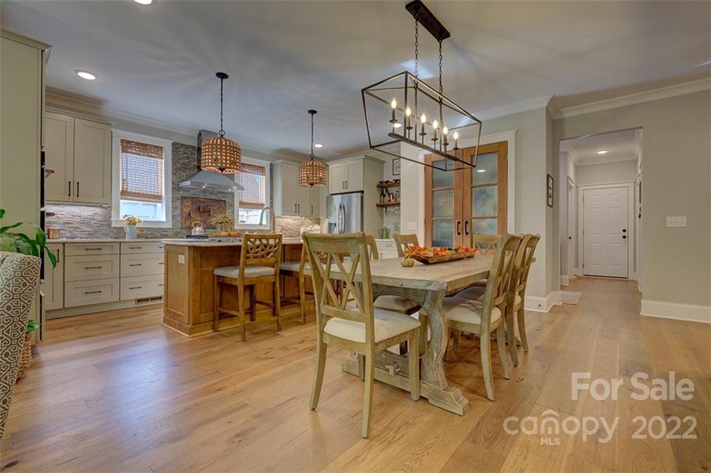 Lake Crest - Residential