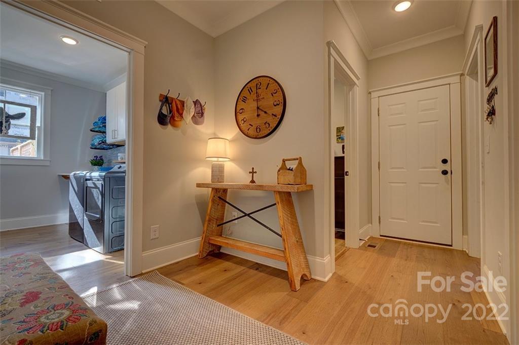 Lake Crest - Residential