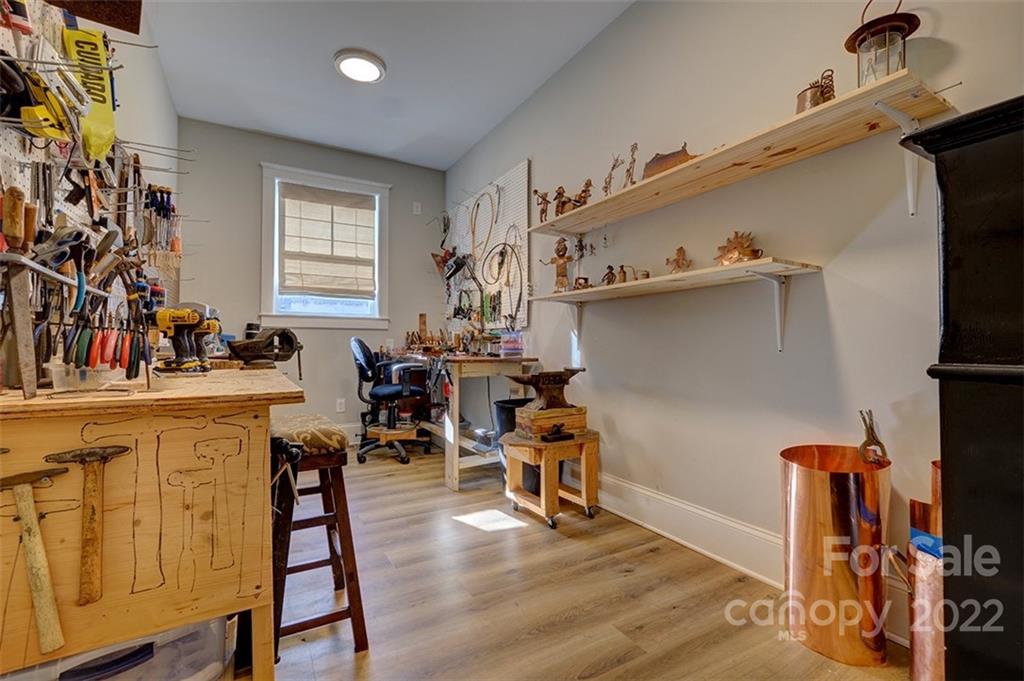 Lake Crest - Residential