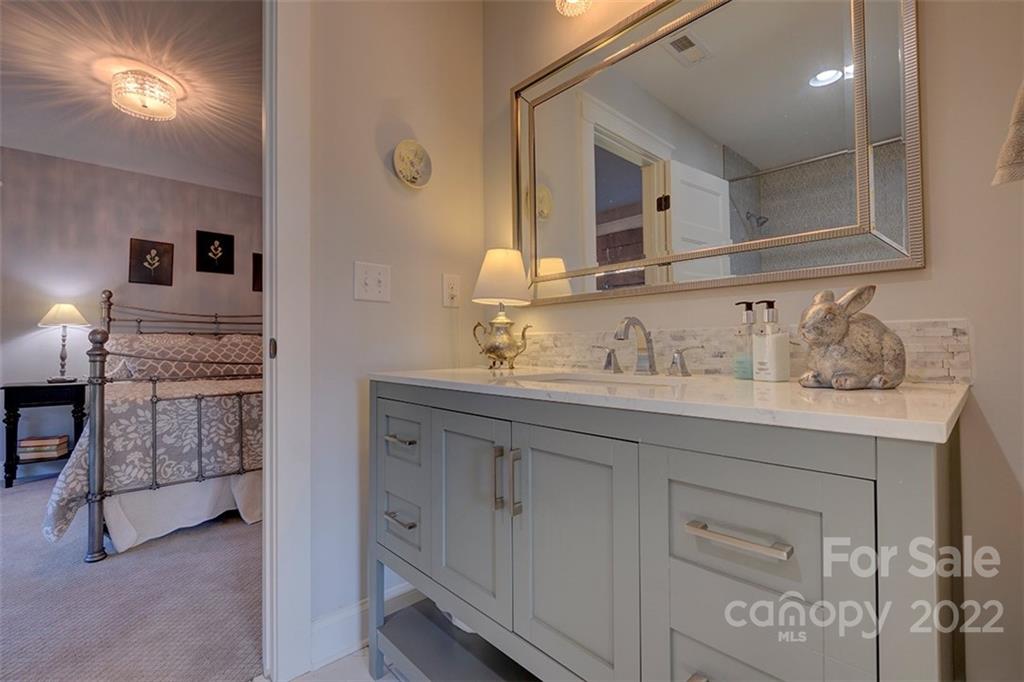 Lake Crest - Residential