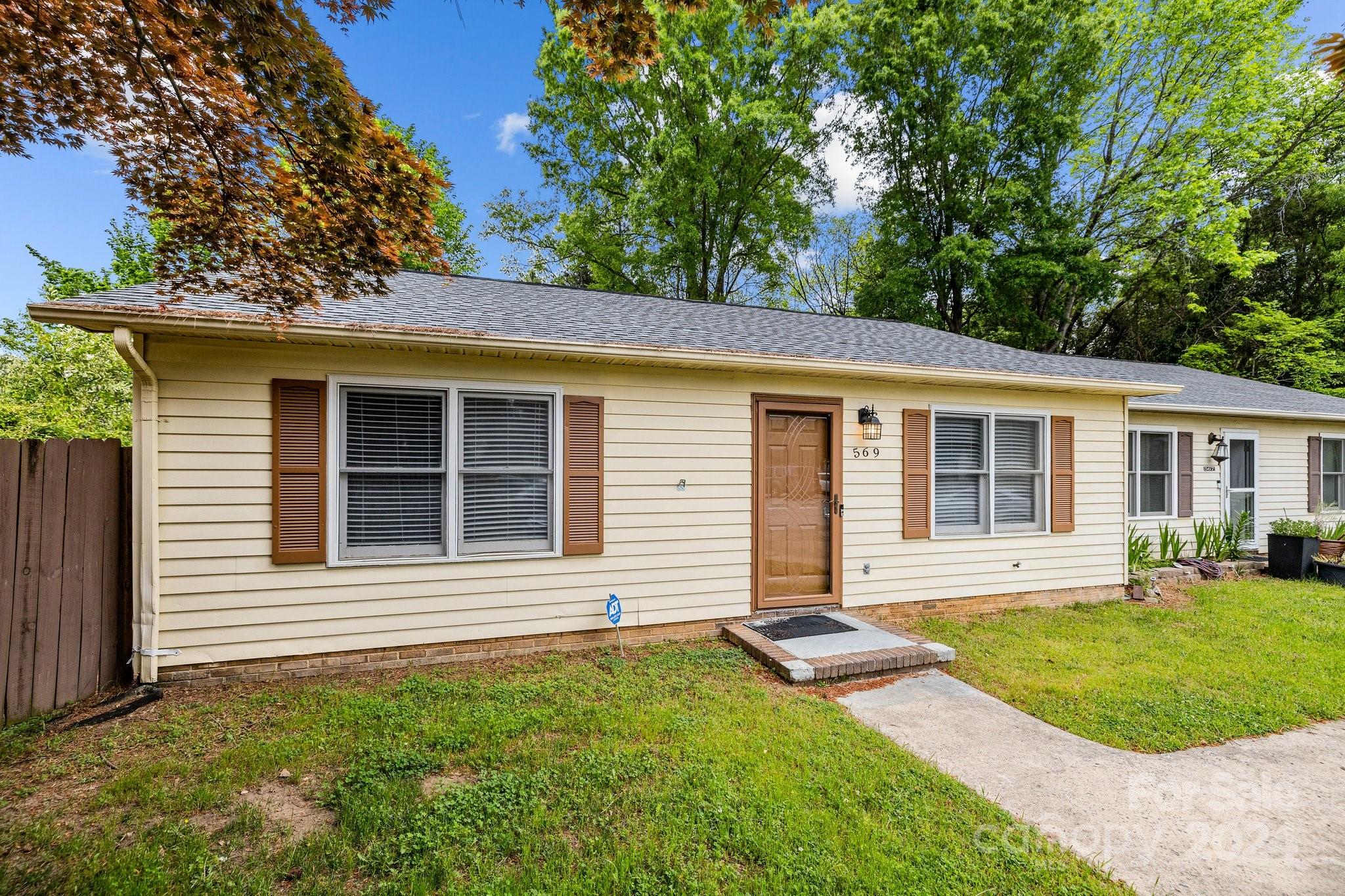 Cedar Villas - Residential