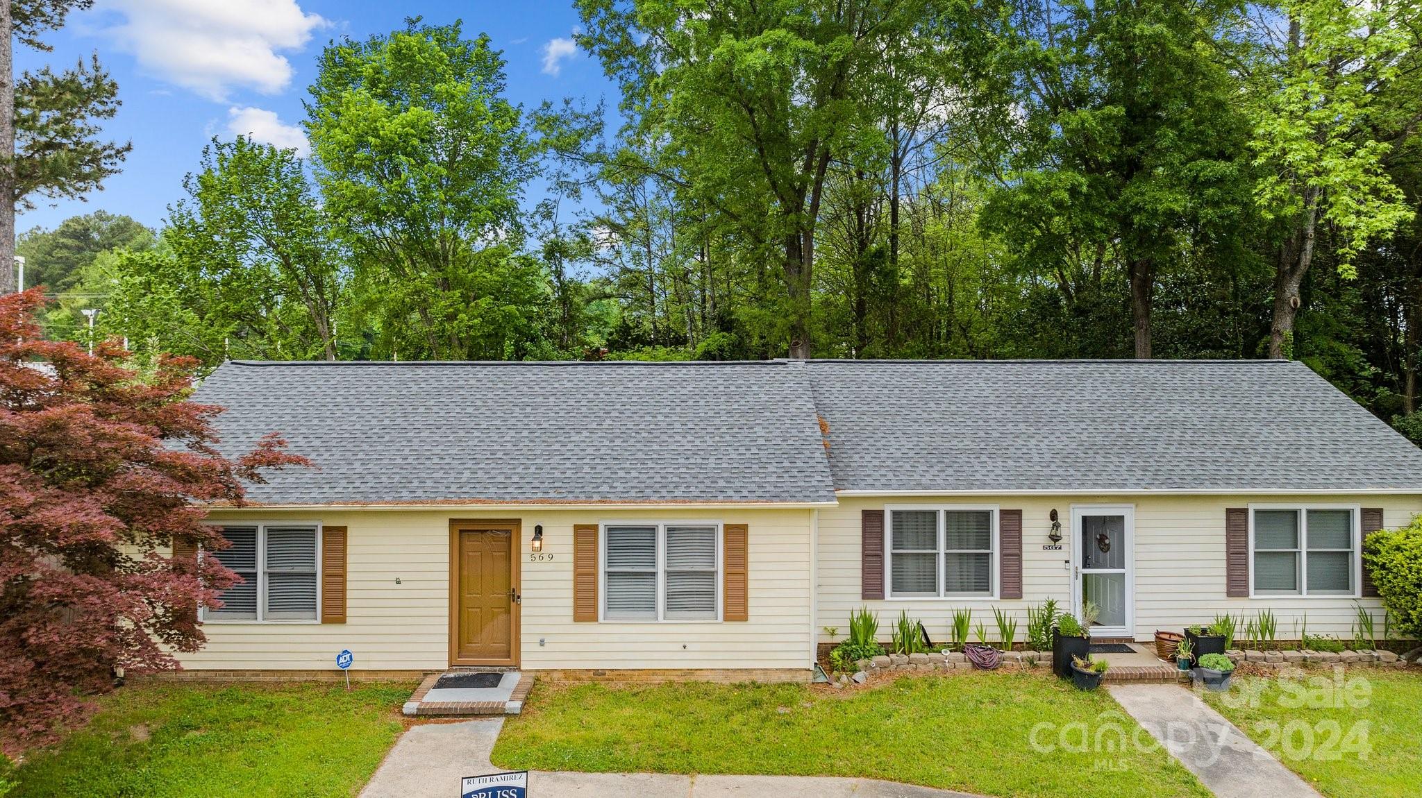 Cedar Villas - Residential