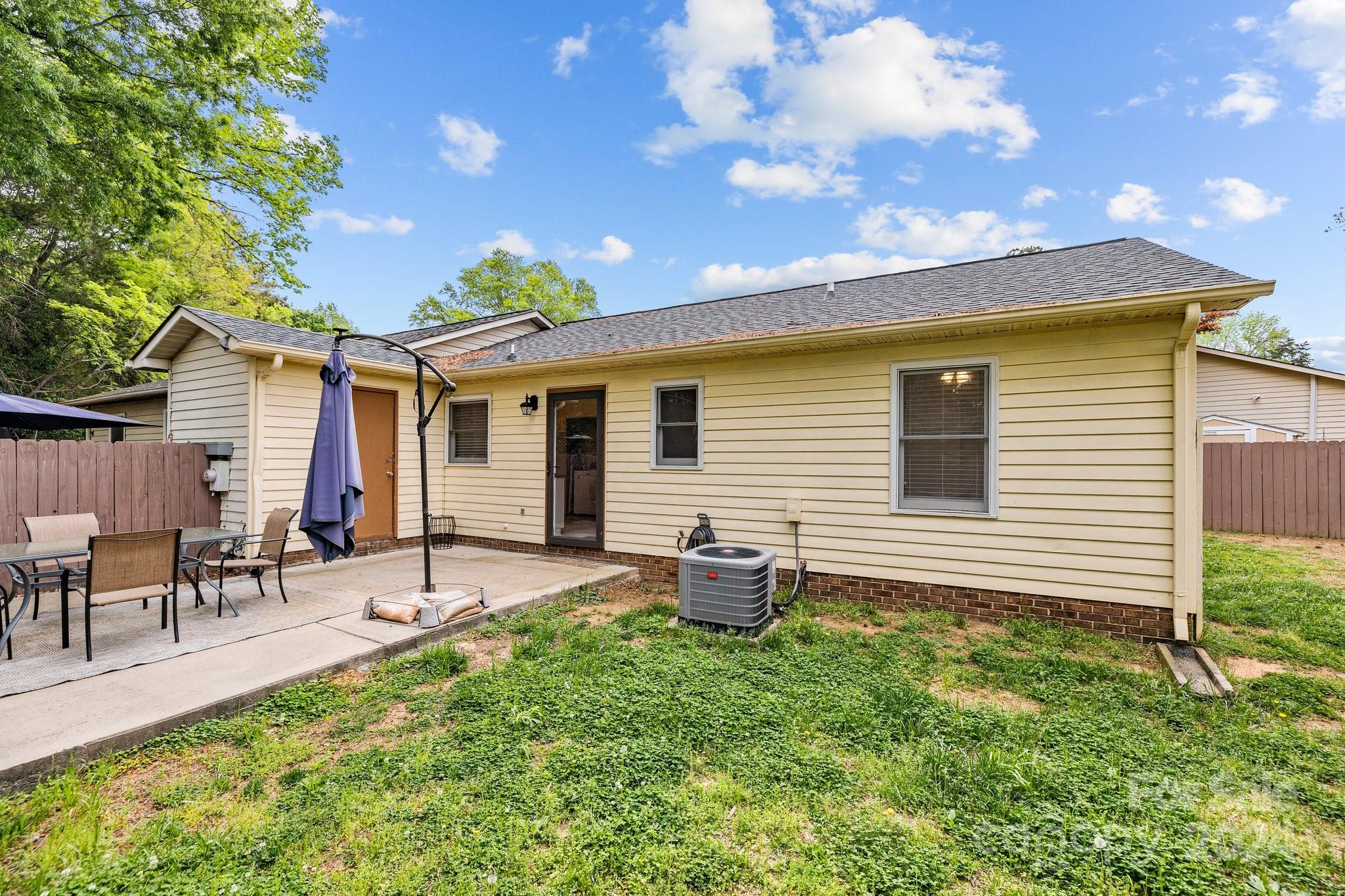 Cedar Villas - Residential