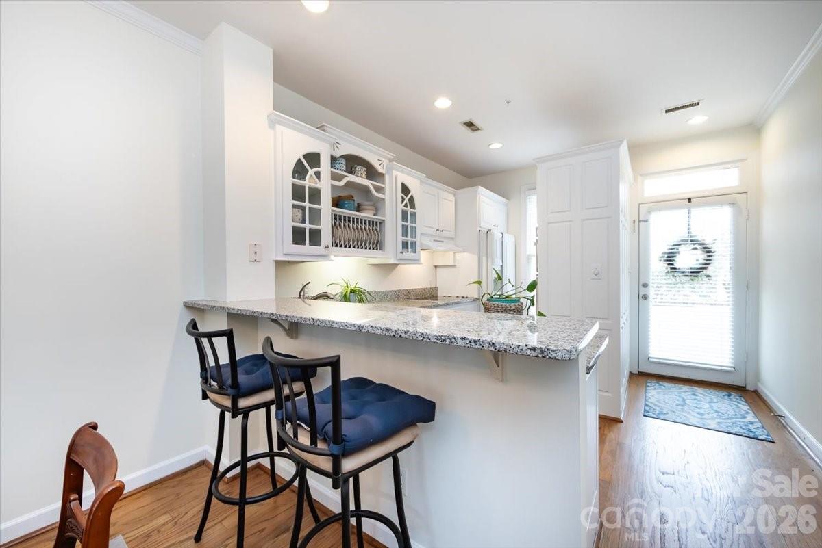 3443 W Slope Lane