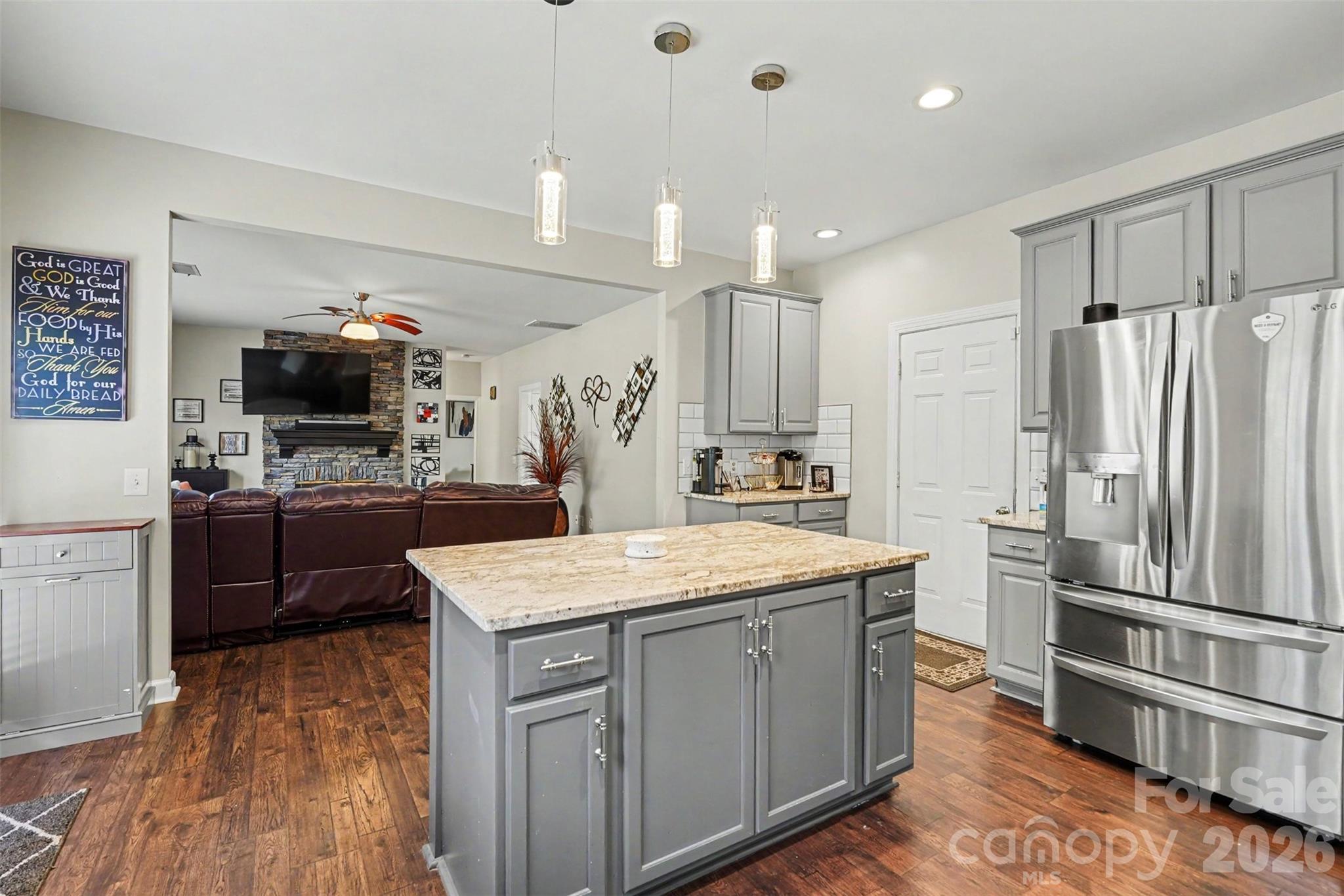 8021 Pelorus Lane
