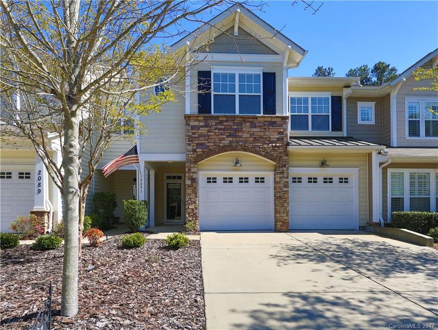 Looking for a great location? Welcome home to this spacious townhome located on the Tega Cay golf course! The open floor plan offers stunning hardwoods, kitchen w/granite & island, breakfast area, terrace & patio, 3 large BR plus loft. Two car garage, freshly painted interior & shows like new! Great schools, walking trails & cul-de-sac street! Dont miss this one!
