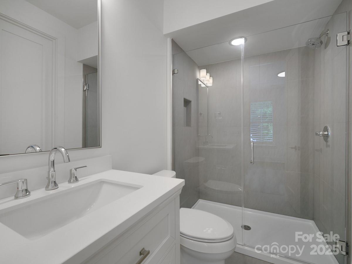 2538 Park Rose Lane 10