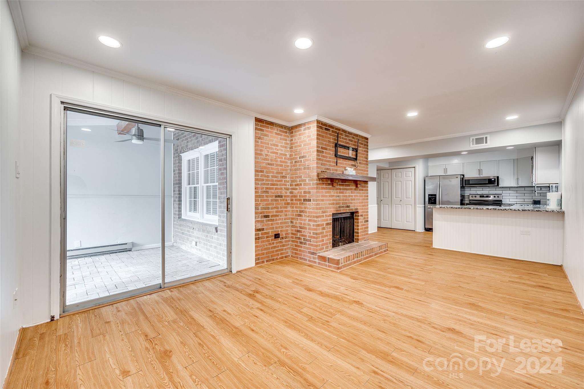 Olde Georgetown - Residential Lease