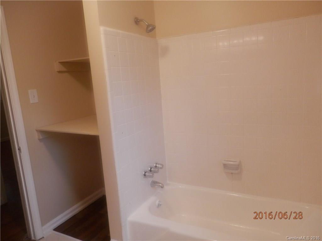 Hidden Valley - Residential Lease