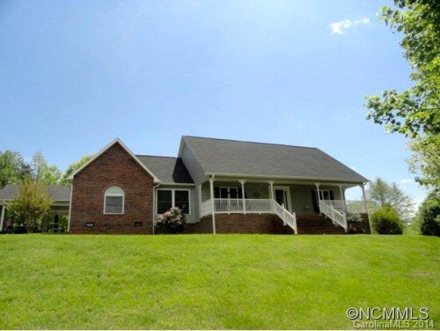 Beautiful 1 level ranch home in the desirable Glenwood community. Located at the end of the road with cul-de-sac for extra privacy. Enjoy the mountain views from the large covered front porch or back deck. Nice and bright inside with lots of large windows for natural light. Bonus room can be used as den or game/rec room and has large walk in pantry offering plenty of great storage. Pristine landscaped yard with flag pole, and storage building.