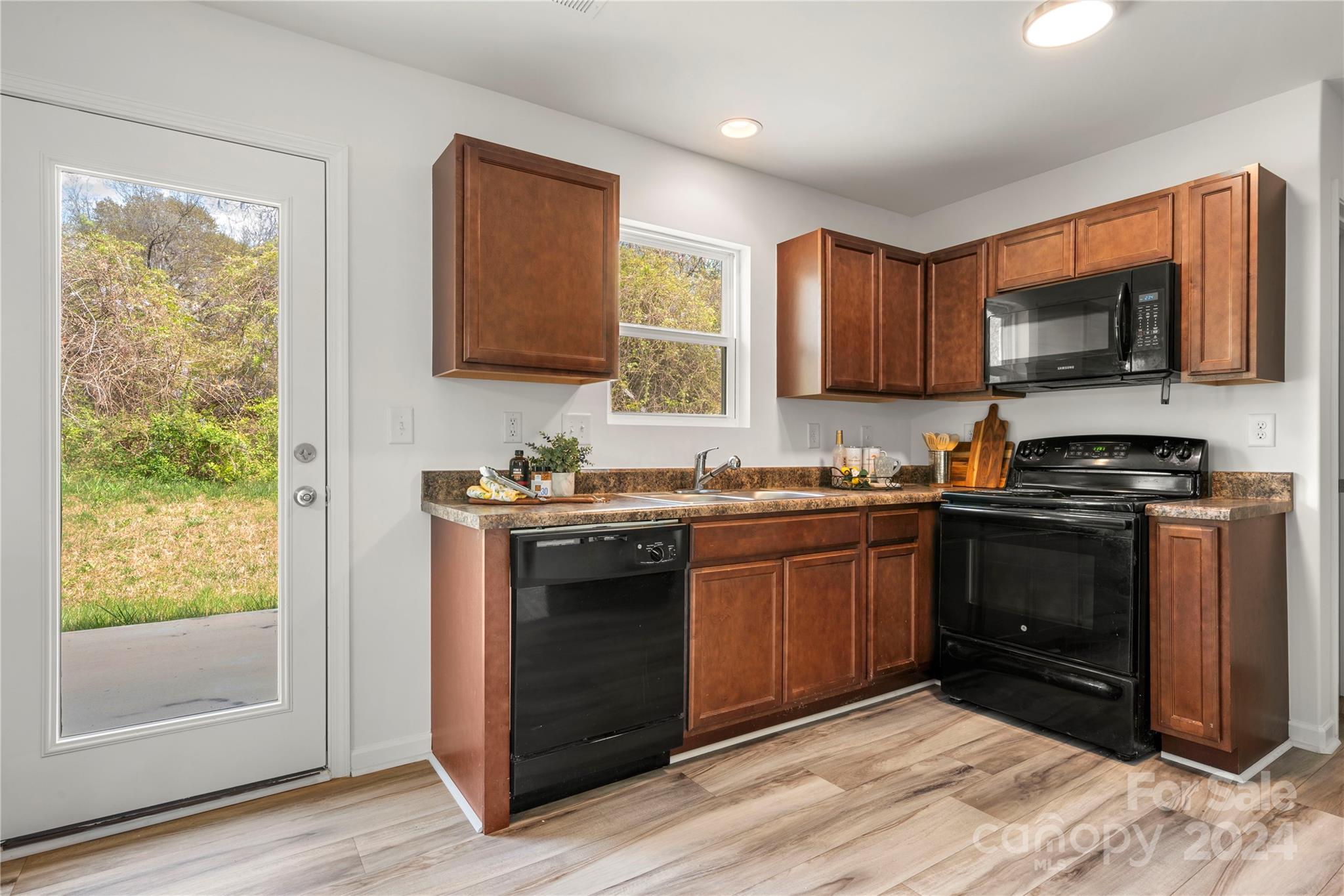 IRISH DOWNS - Residential