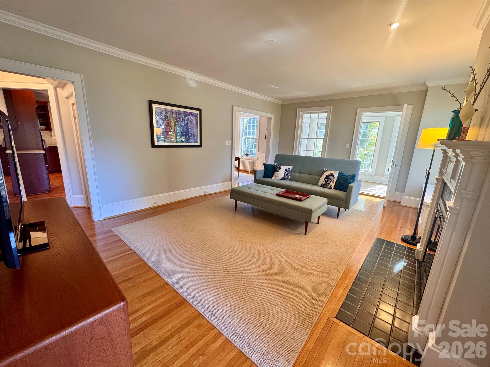 139 Louise Drive SE