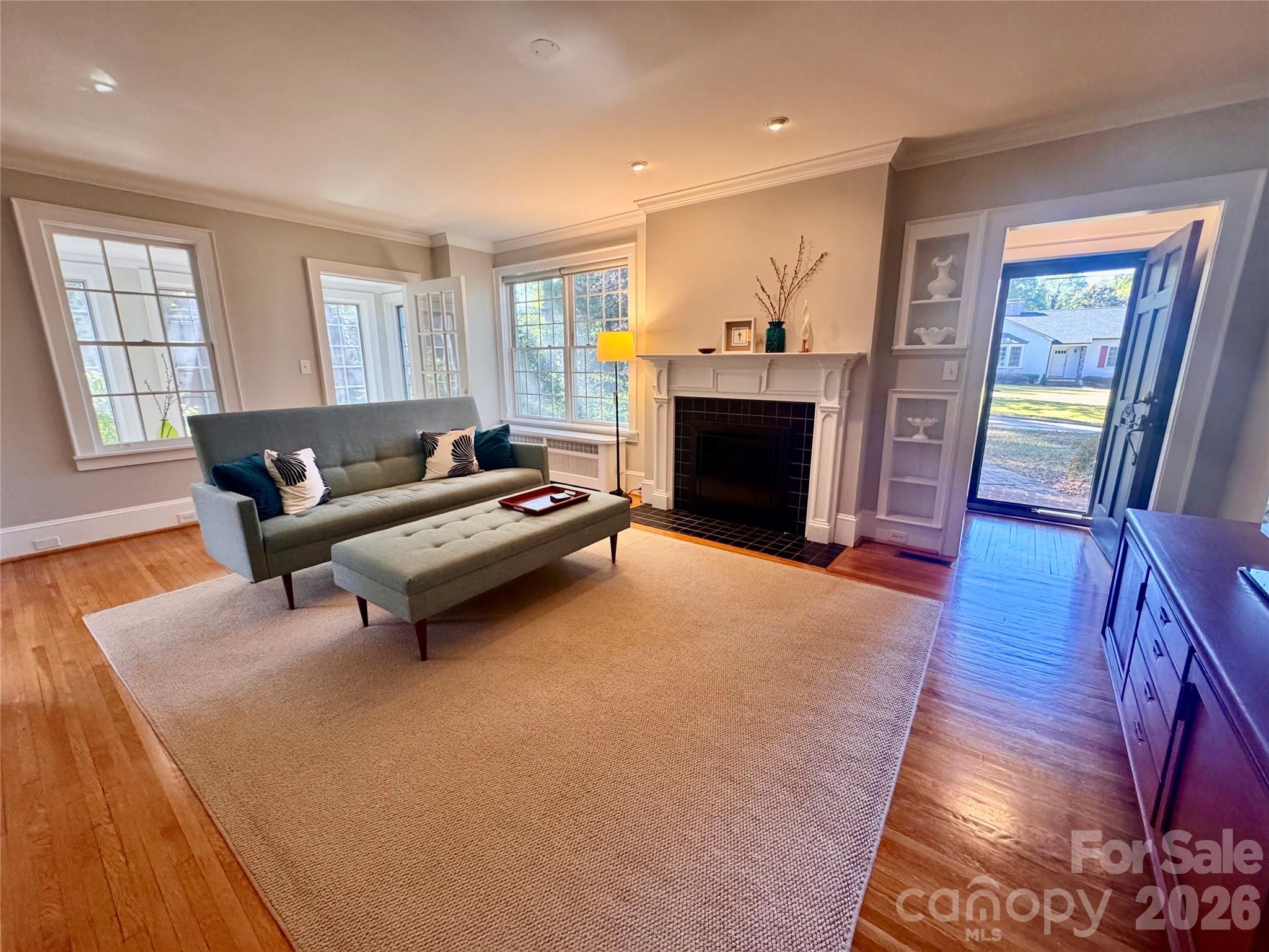 139 Louise Drive SE