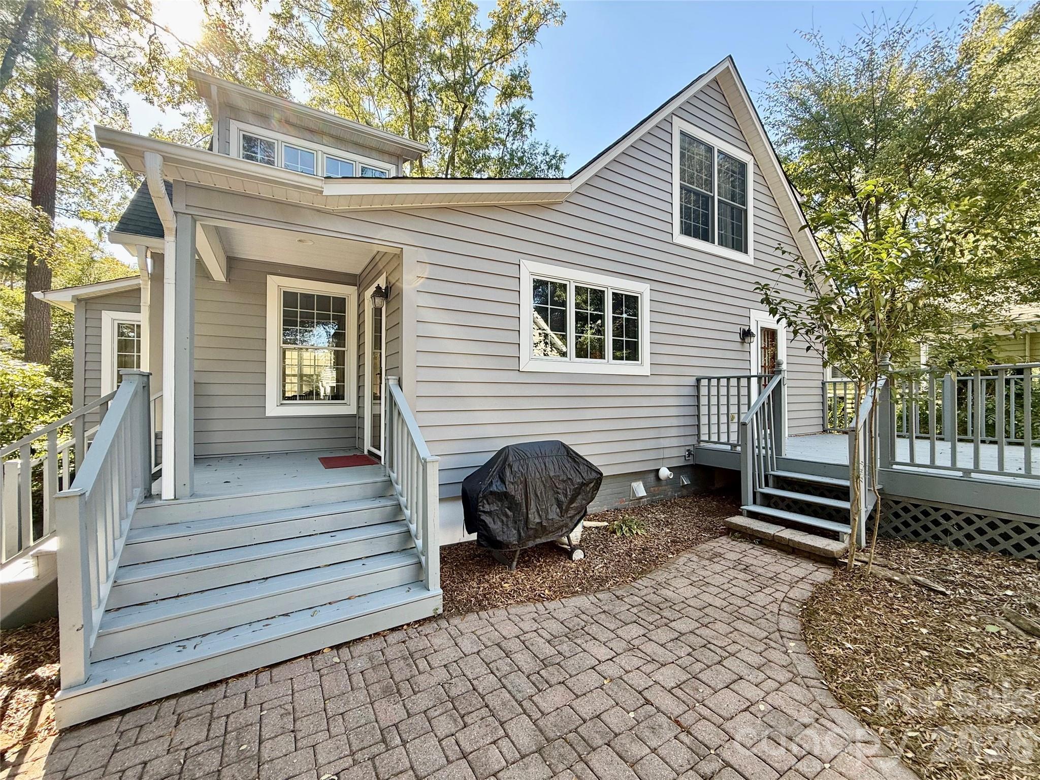 139 Louise Drive SE