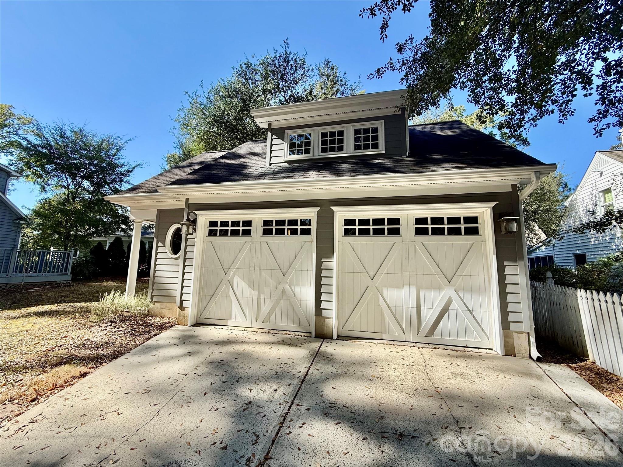 139 Louise Drive SE