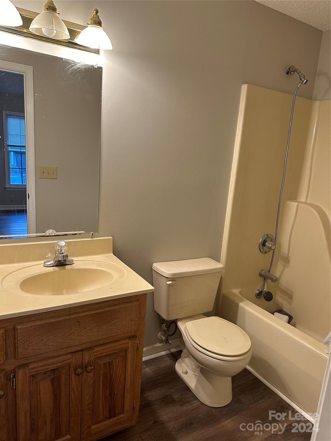 North Pointe - Residential Lease