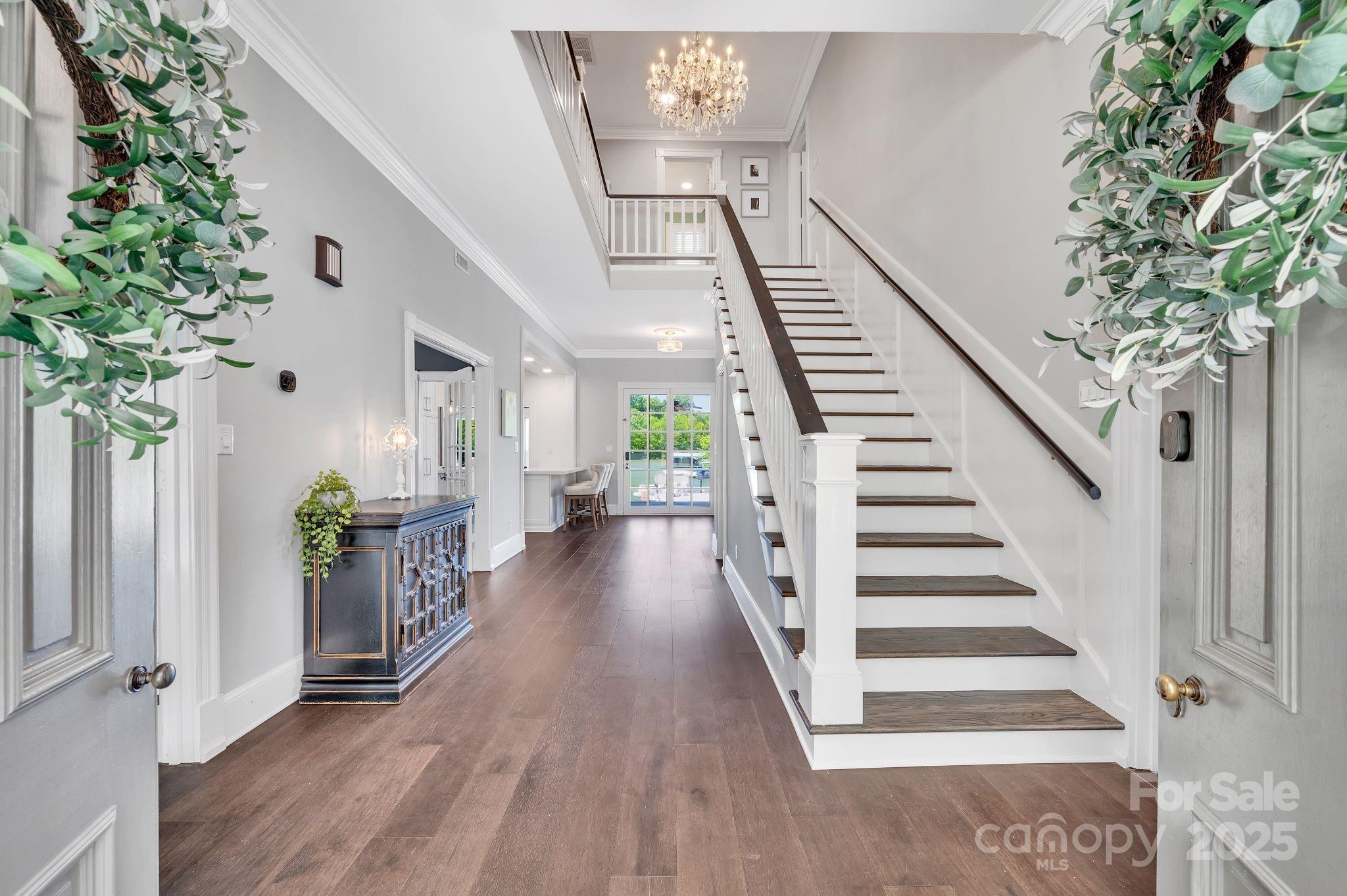 8150 Malibu Pointe Lane