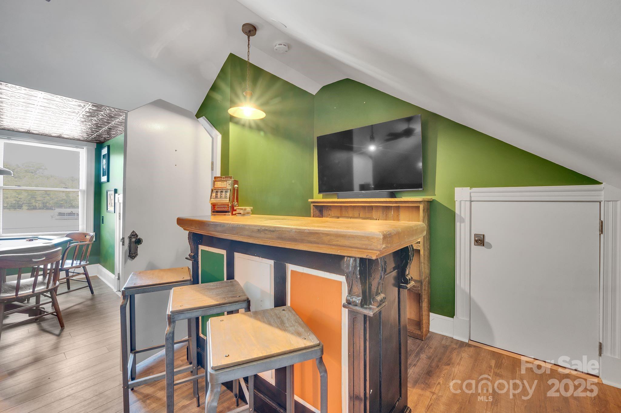 Malibu Pointe - Residential