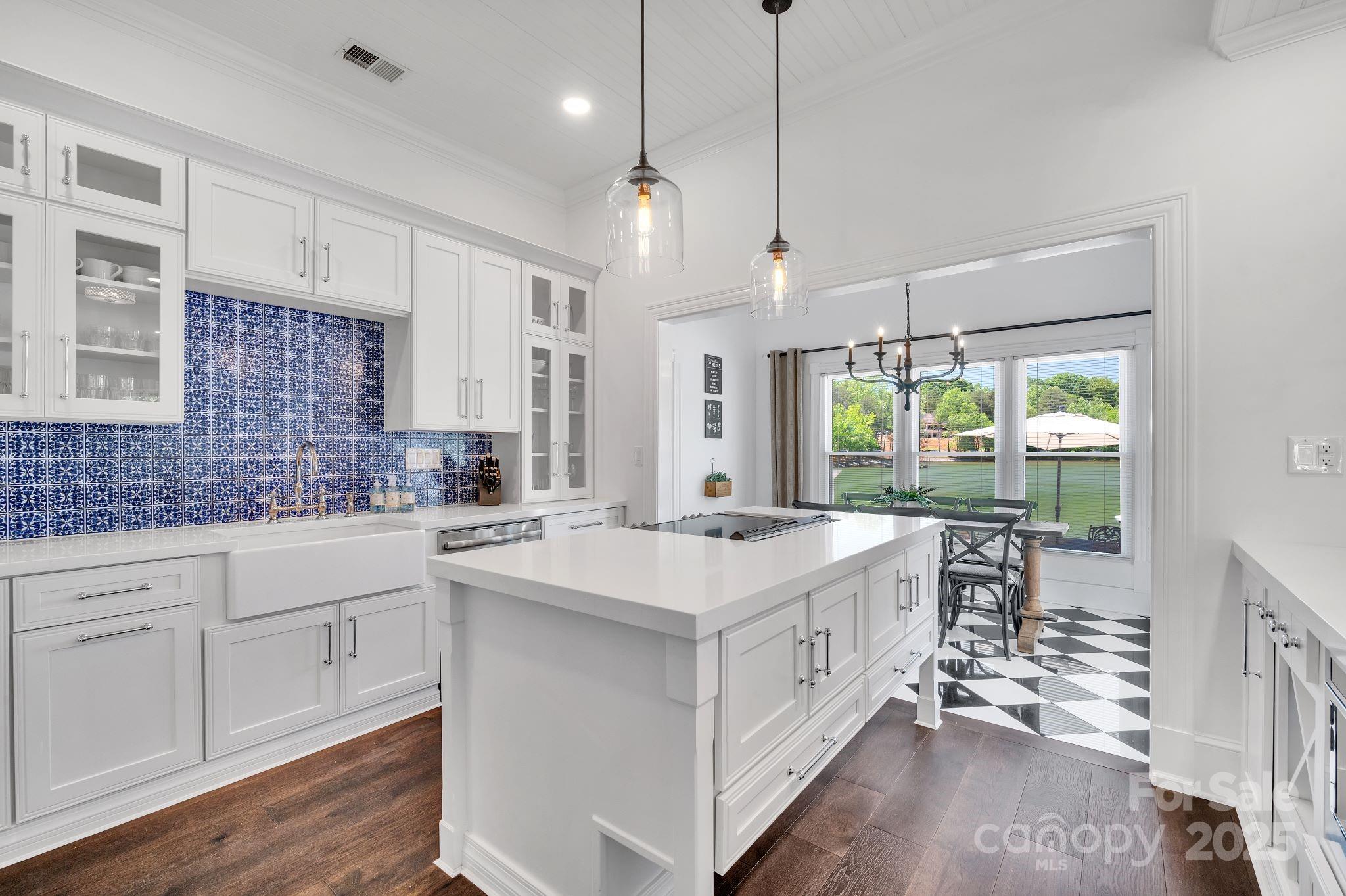 Malibu Pointe - Residential