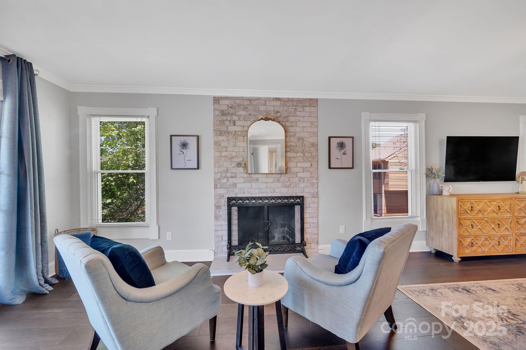 Malibu Pointe - Residential