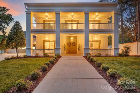 8150 Malibu Pointe Lane Denver NC 28037