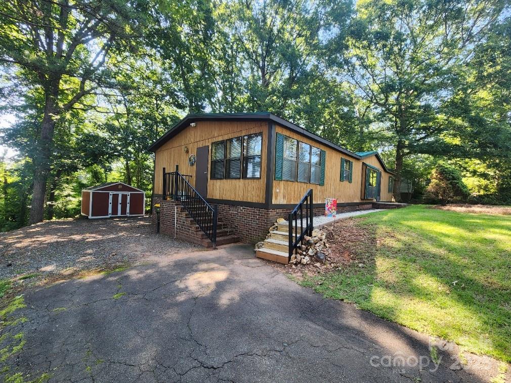 2461 Ridgecrest Drive