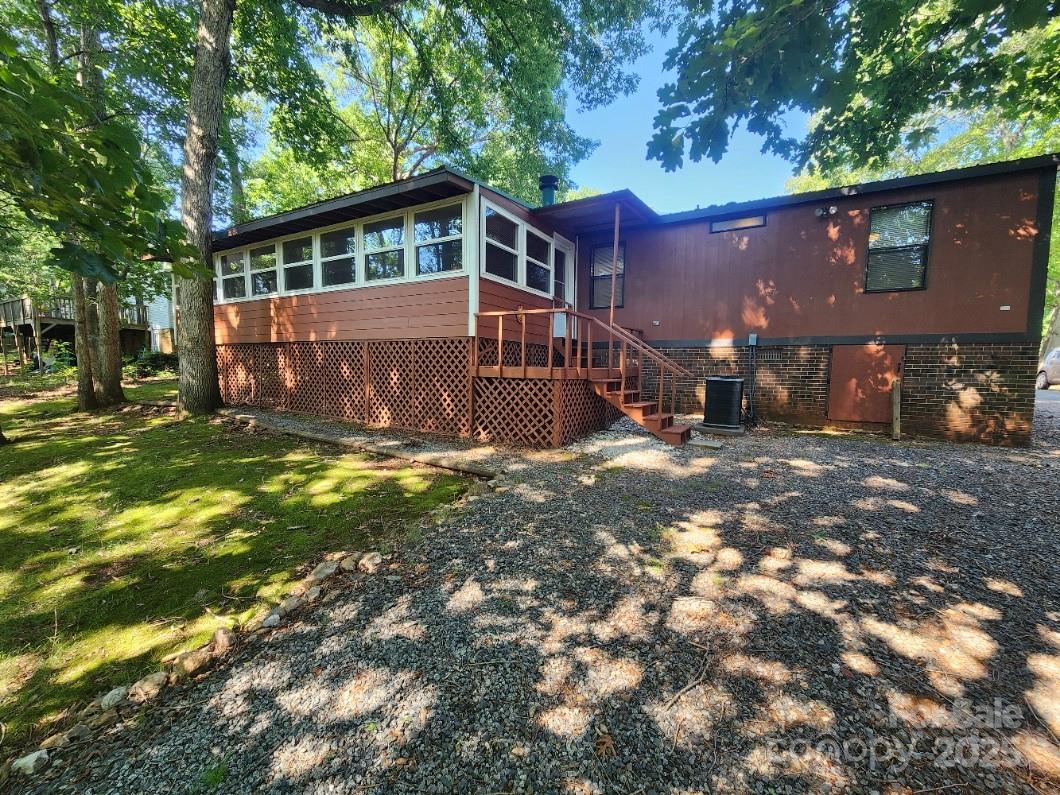 2461 Ridgecrest Drive