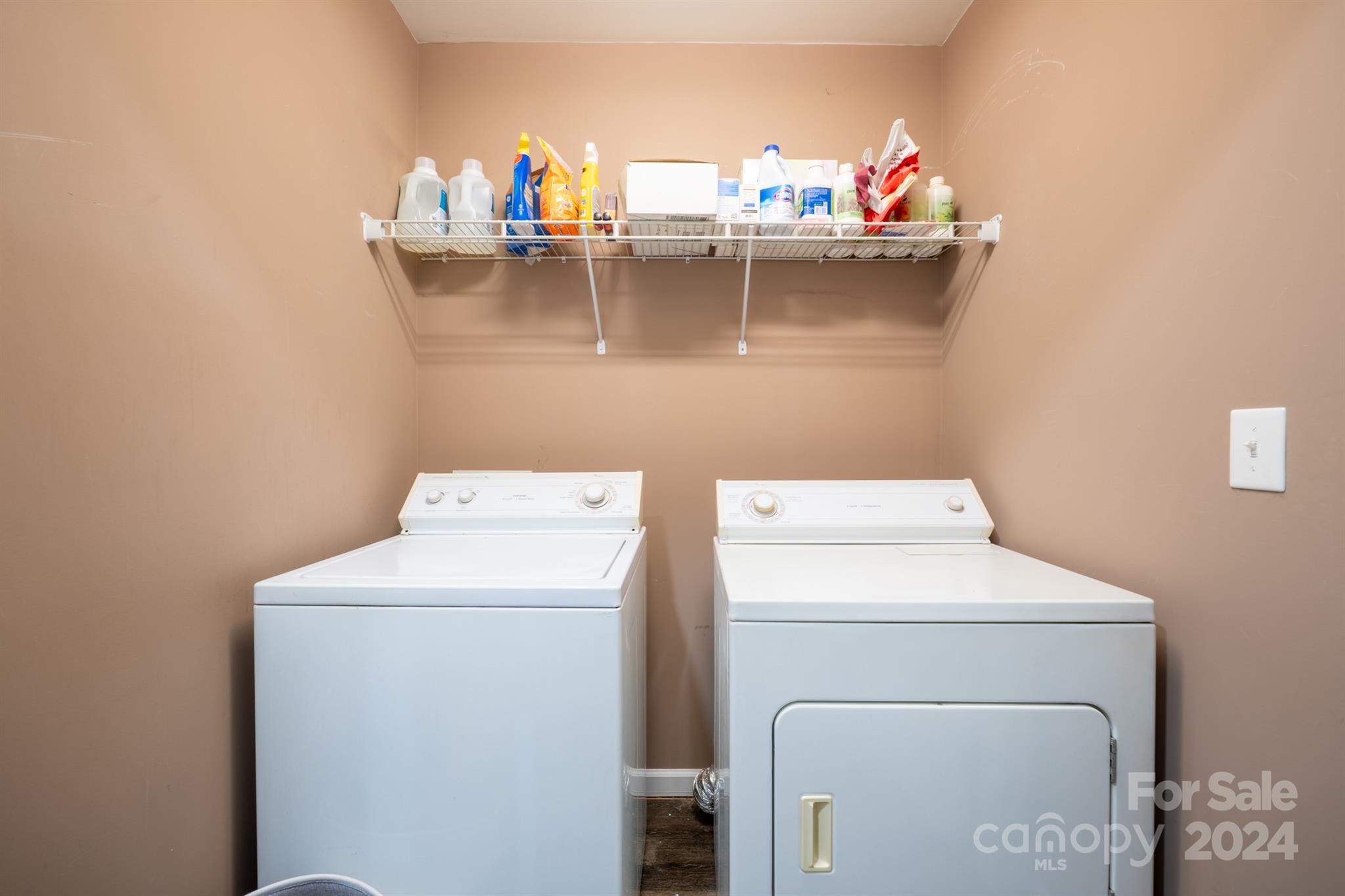 Cherry Winds - Residential