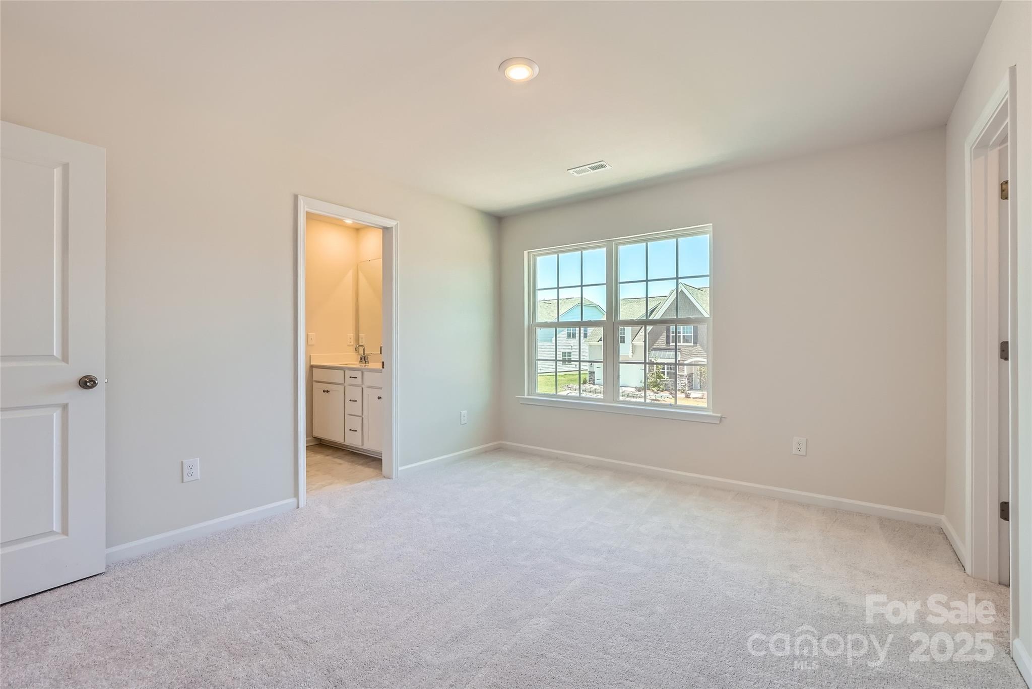 Elizabeth - Residential