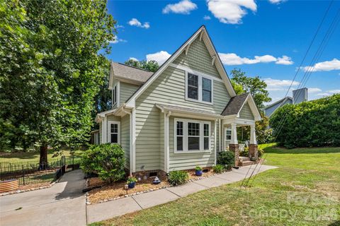 Photo of 206 W Woodrow Avenue, Belmont, NC 28012 (MLS # 4354404)