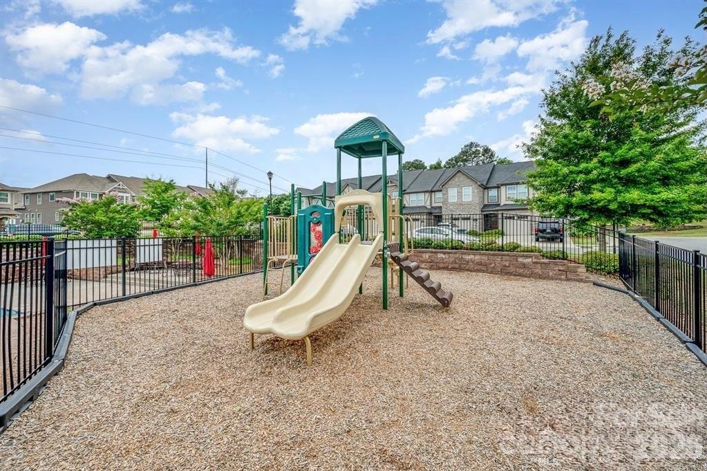 Ayrshire Townhomes - Residential