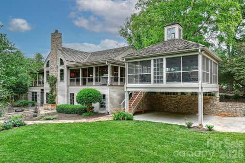 Photo of 602 Pearl Bay Drive, New London, NC 28127 (MLS # 4396159)