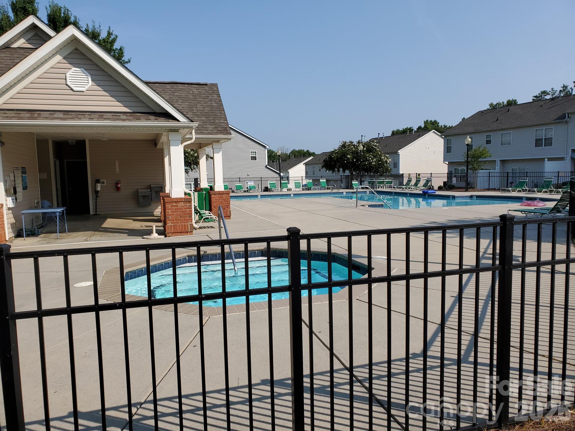 Carolina Crossing - Residential