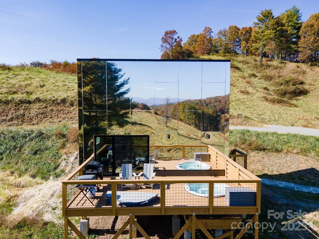 319 Intrepid Way