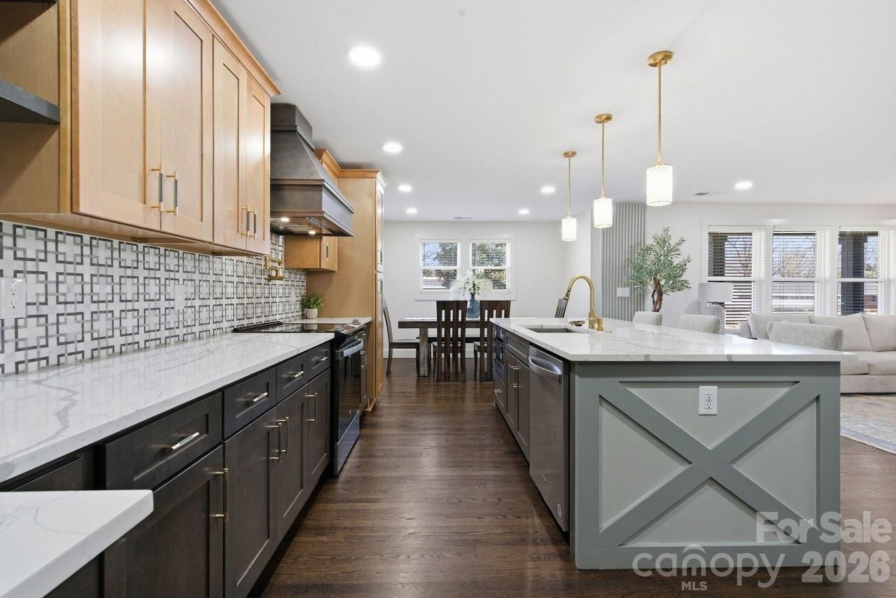 1713 Davis Park Road