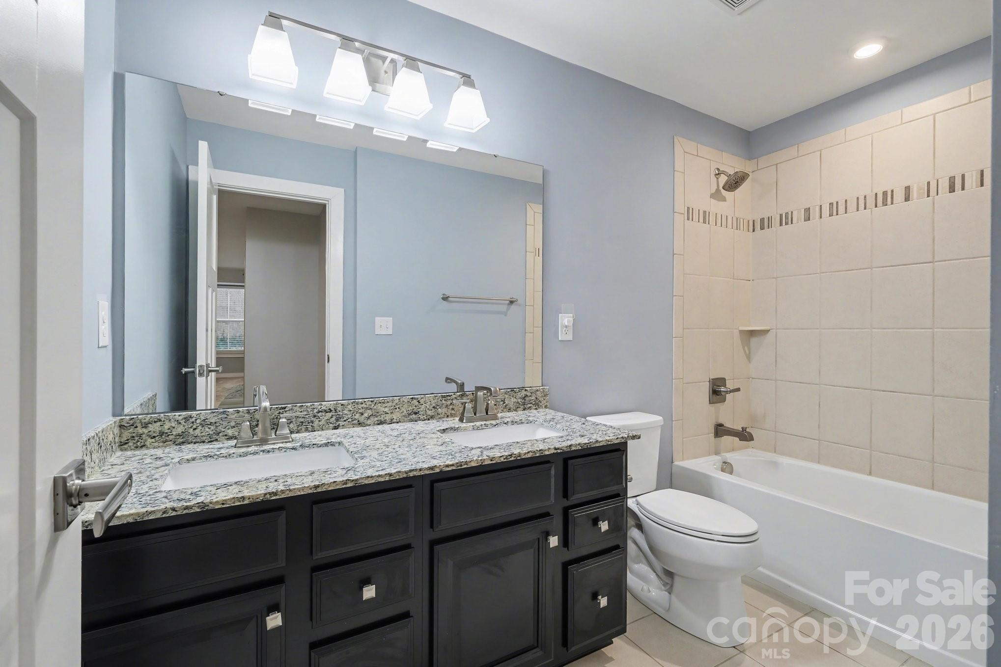 Holcomb Woods - Residential