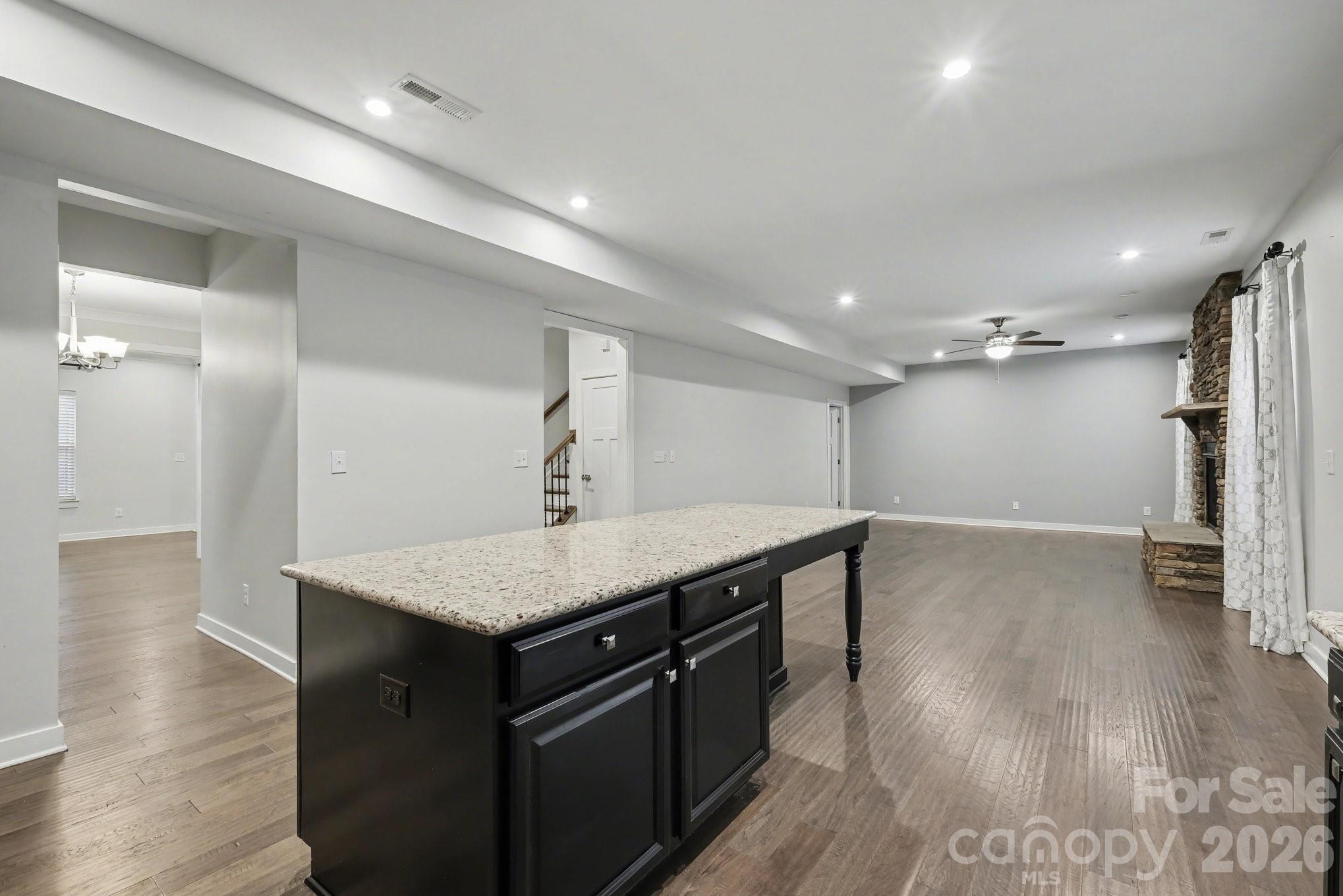 Holcomb Woods - Residential