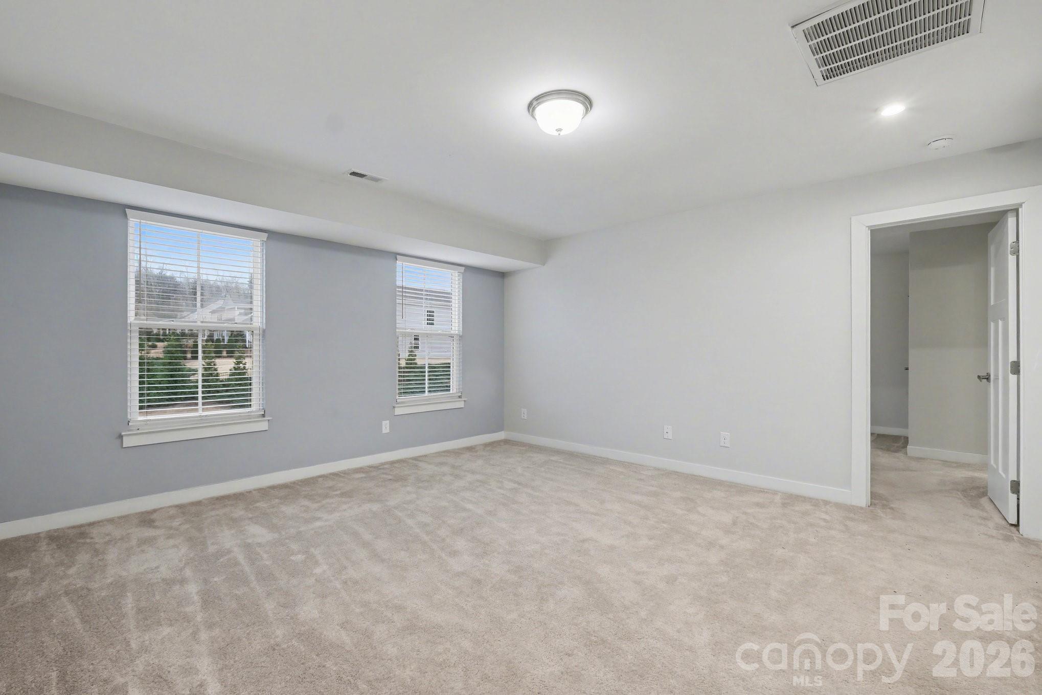 Holcomb Woods - Residential