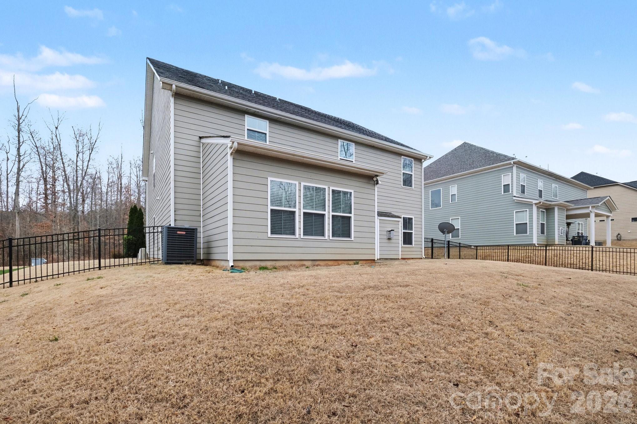 Holcomb Woods - Residential