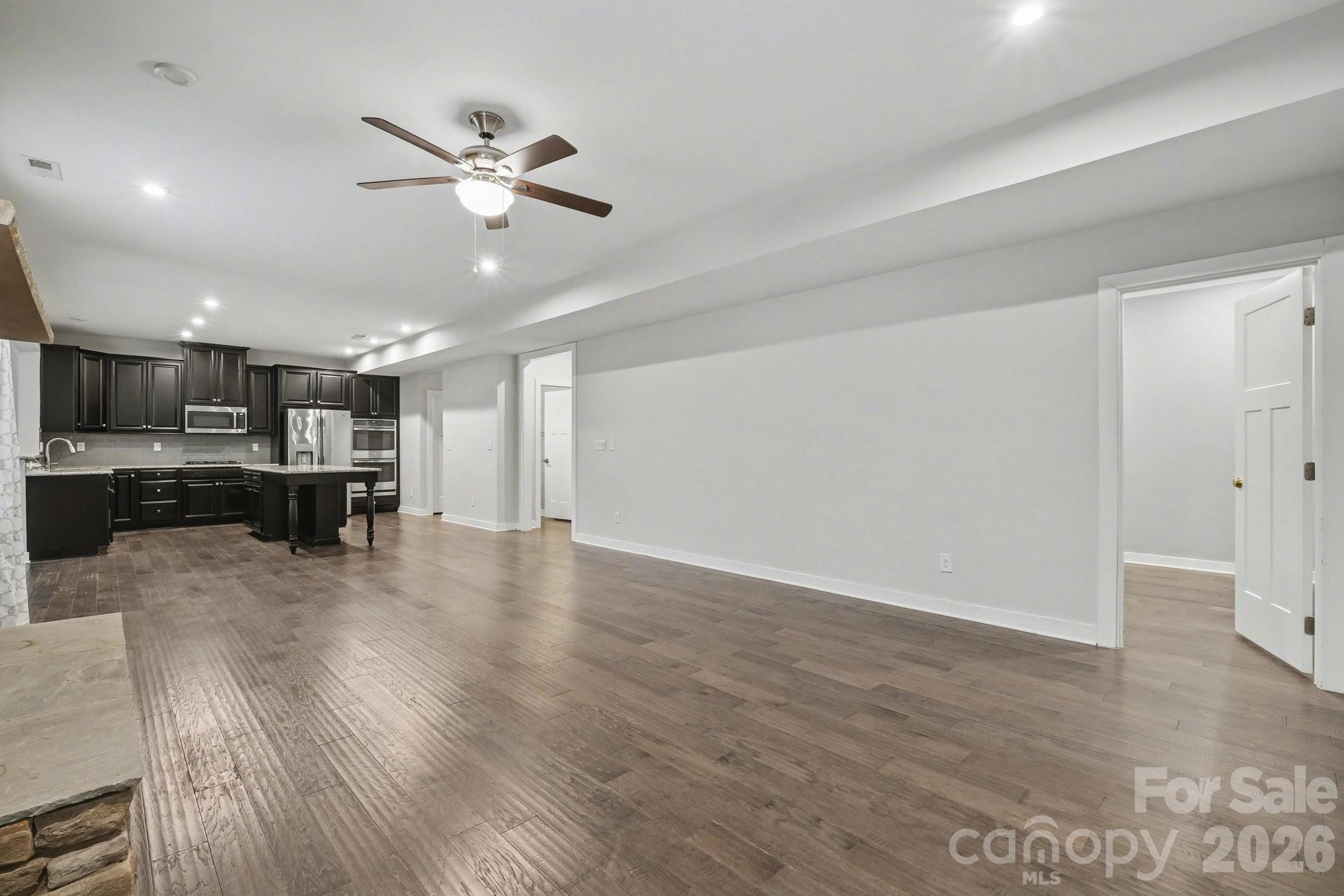 Holcomb Woods - Residential