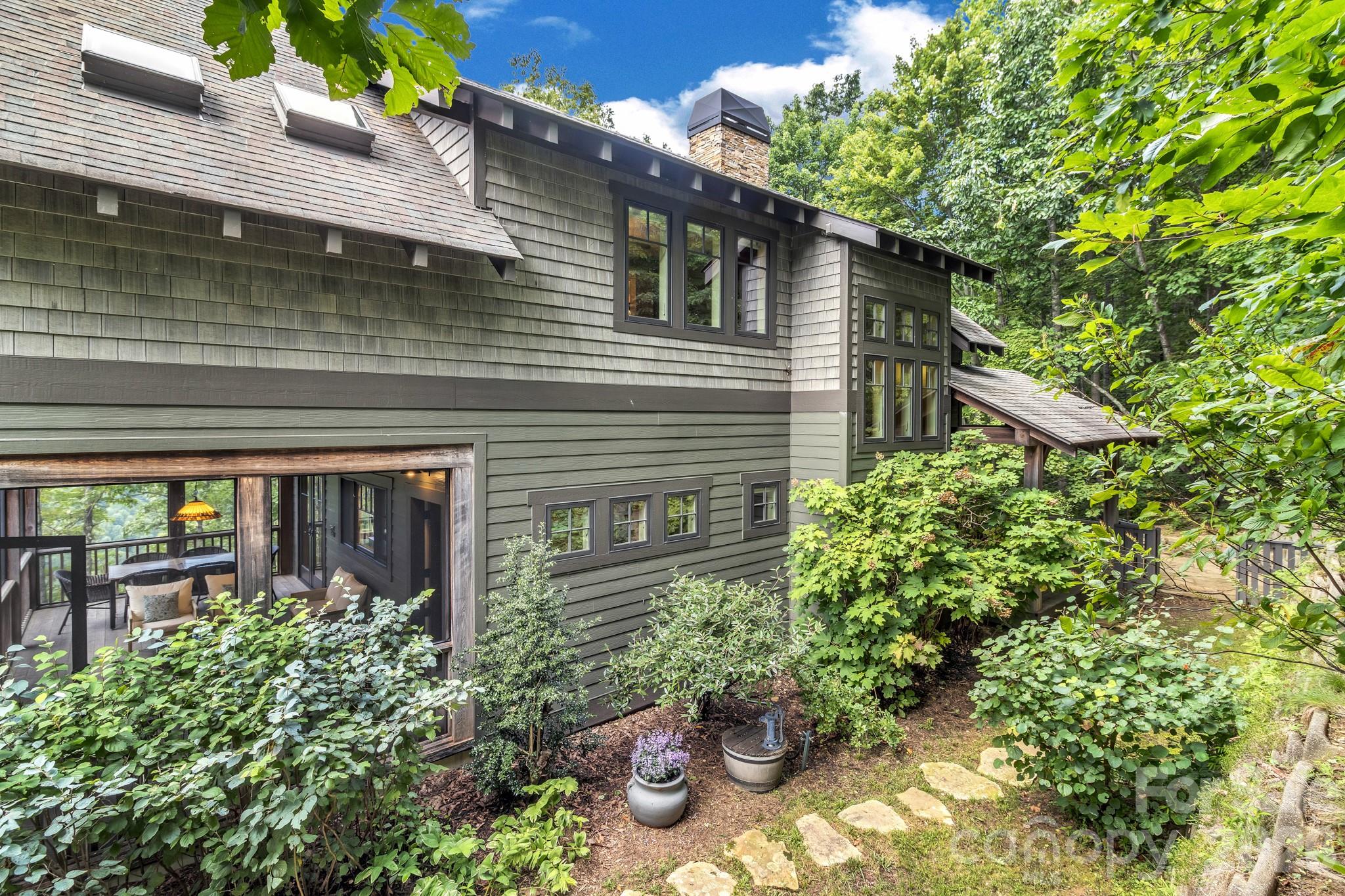 Creston - Residential