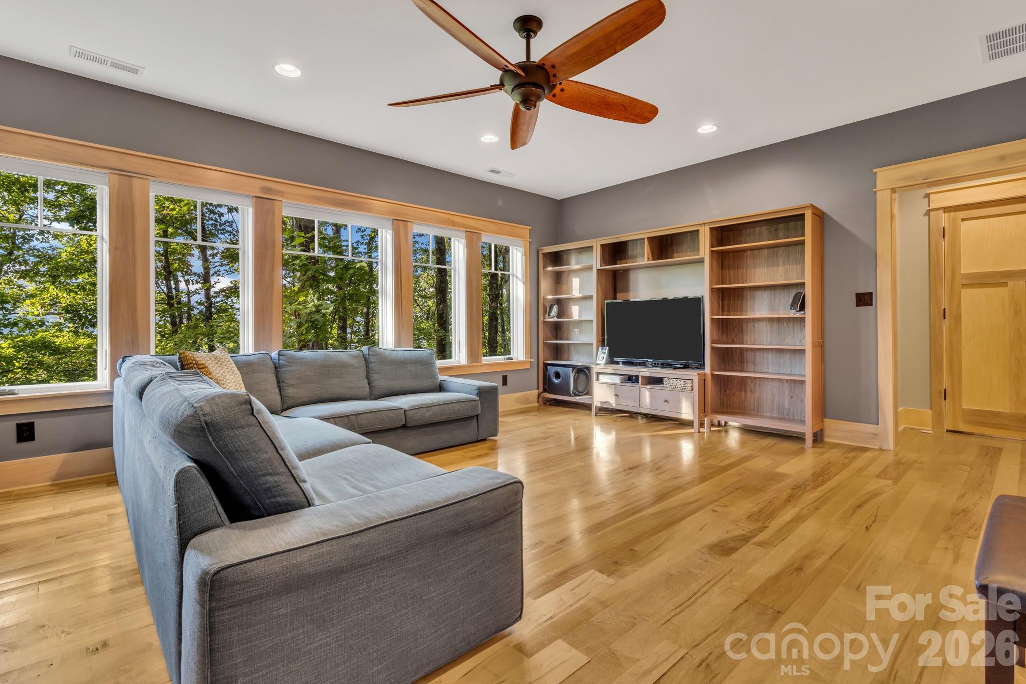 Creston - Residential