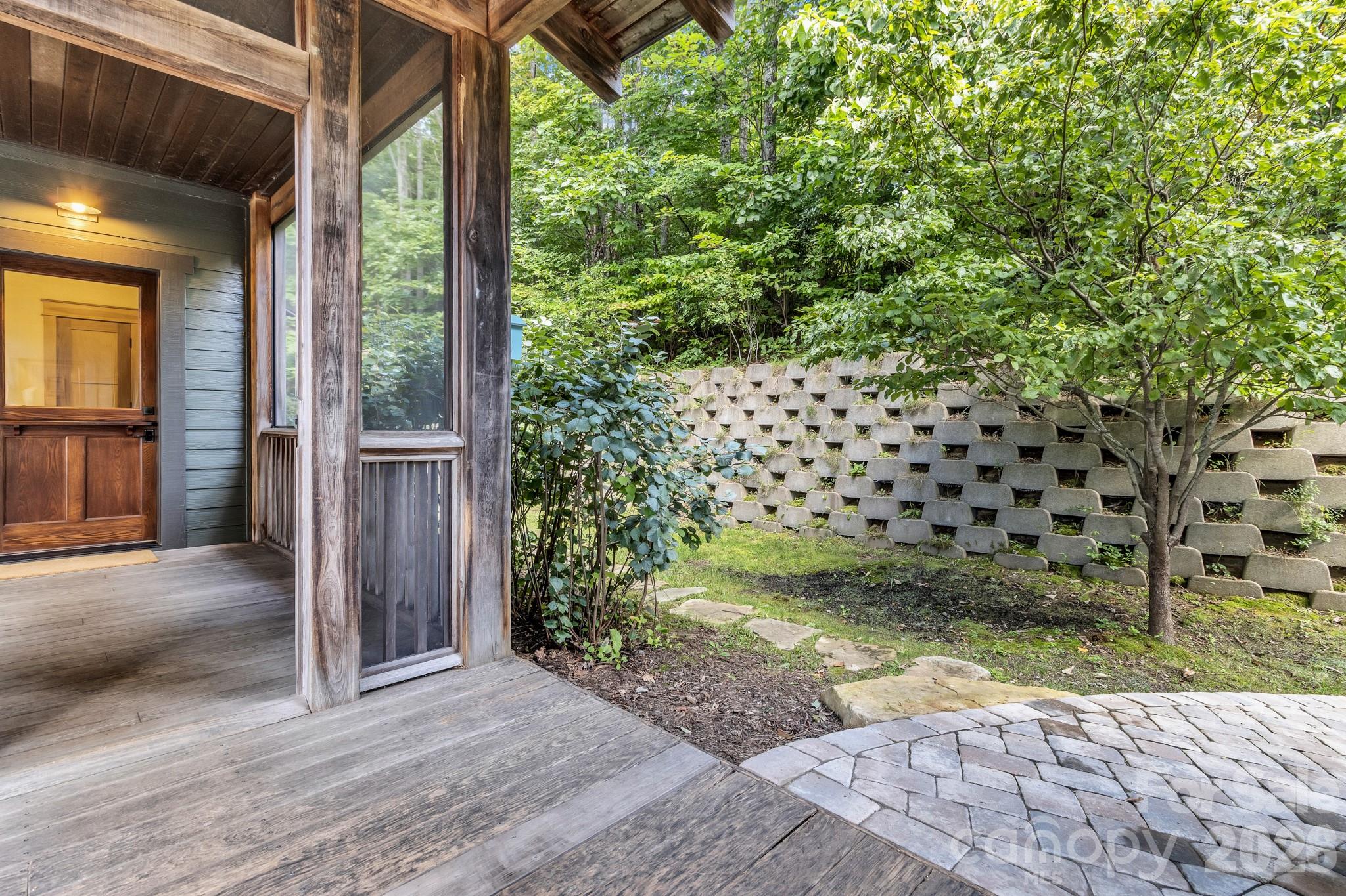 Creston - Residential