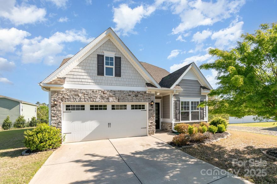 Welcome to this charming 3-bedroom ranch located in the desirable Walnut Creek community. Built in 2018, this home features a bright open floor plan, modern kitchen with island and stainless steel appliances, and a spacious primary suite with walk-in closet. Enjoy outdoor living with a covered patio and a level, cul-de-sac ot. Additional highlights include a 2-car garage, walk-in pantry, and access to community amenities like trails, pool, and clubhouse. Conveniently located near shops and dining. Don’t miss this move-in-ready gem!