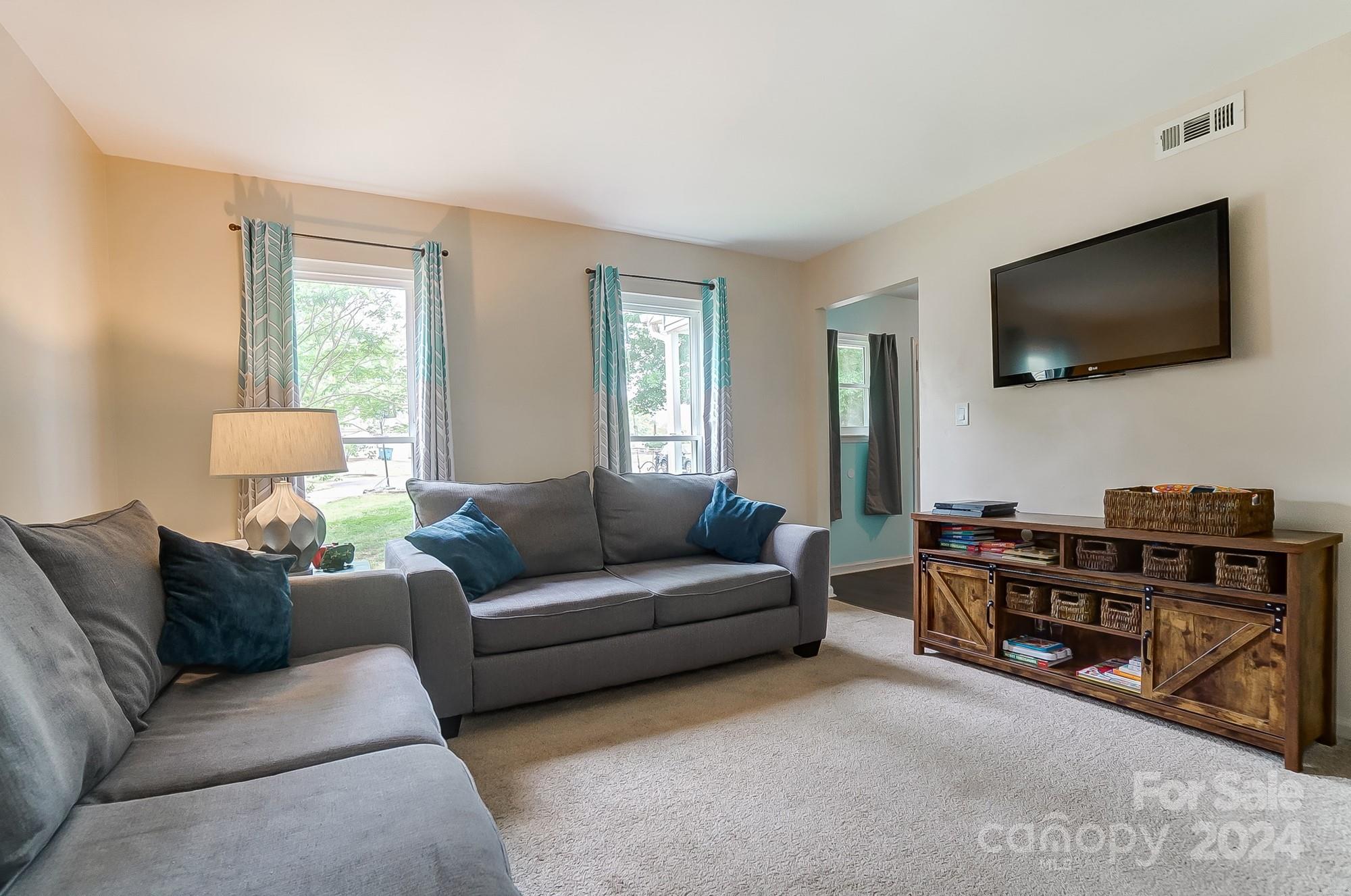 Planters Row - Residential