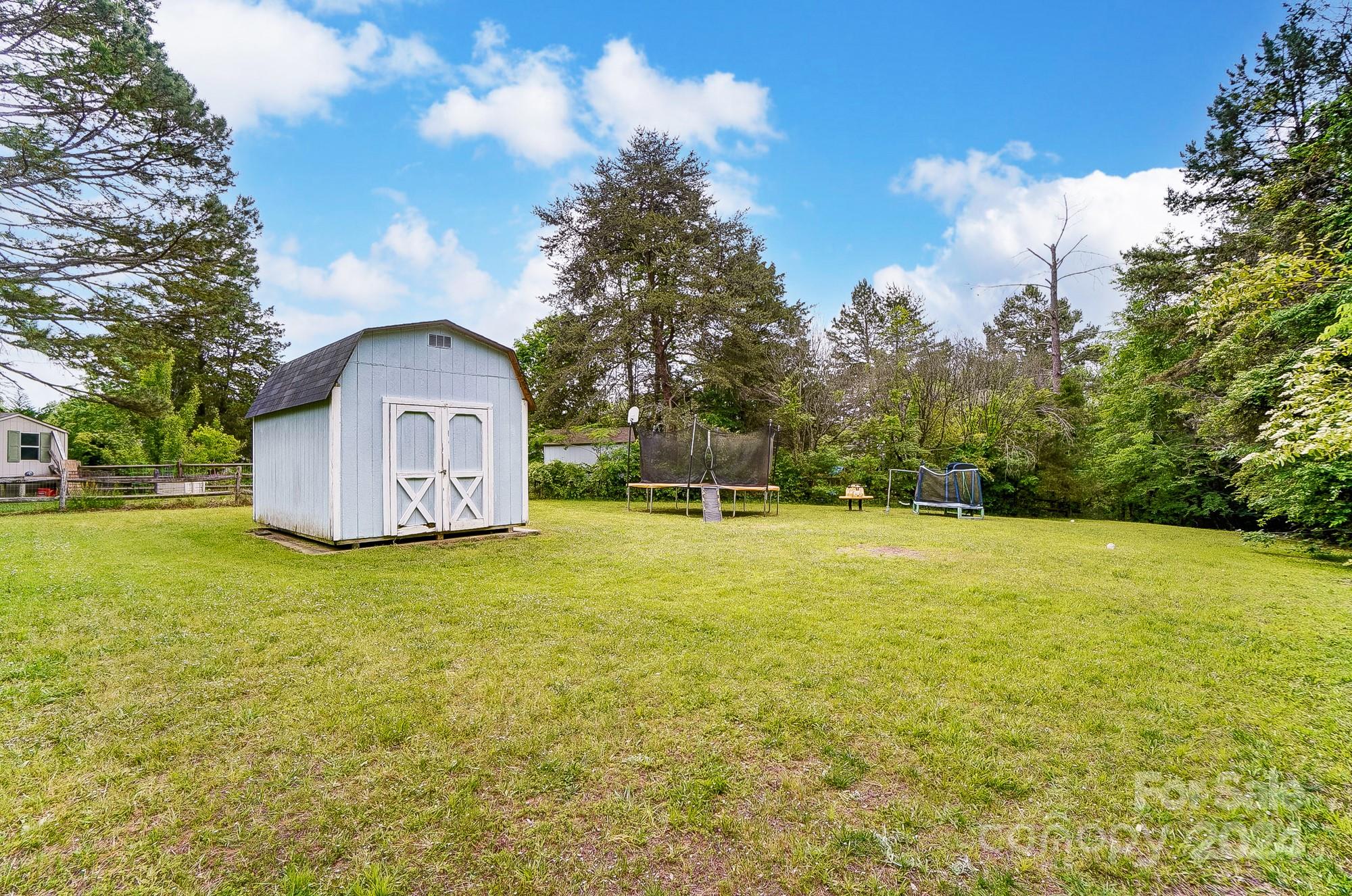 Planters Row - Residential