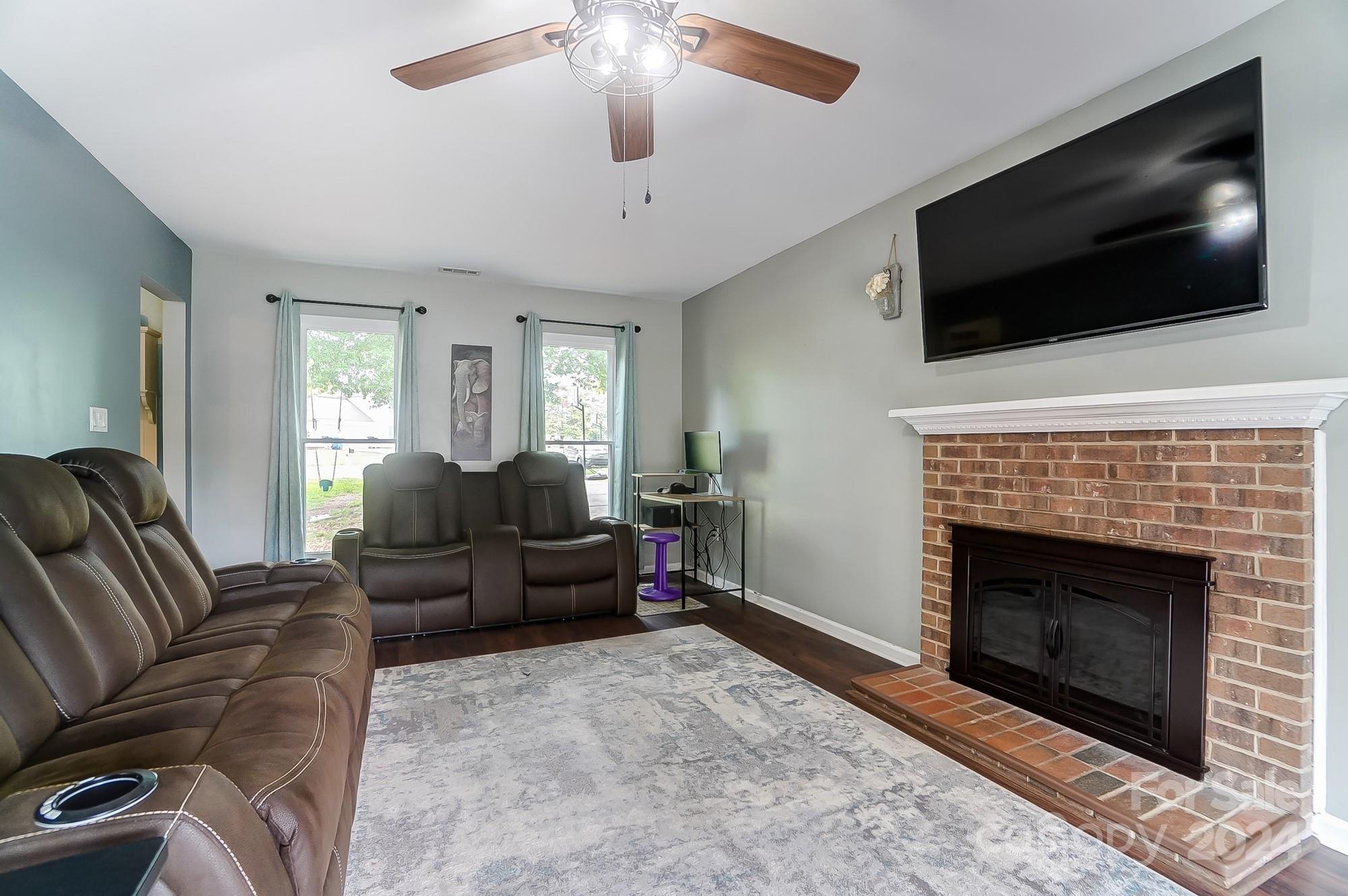 Planters Row - Residential